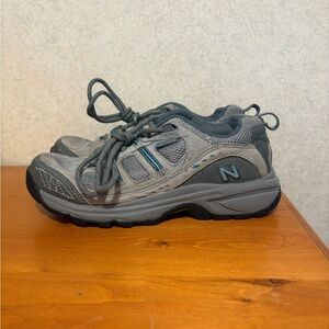 New Balance 646 Trail Hiking Walking Sneakers Women’s Size 9